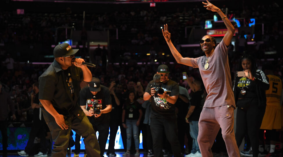 Snoop Dogg with a Nuggets Jersey : r/denvernuggets